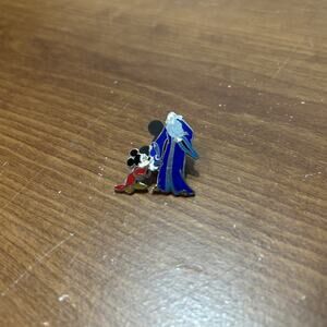 Rare Sorcerer Yensid Apprentice Mickey Walt Disney World Pin 2006